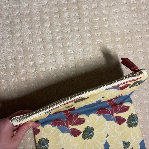 NWOT Rachel Pally leather trimmed reversible printed clutch - Picture 8 of 13